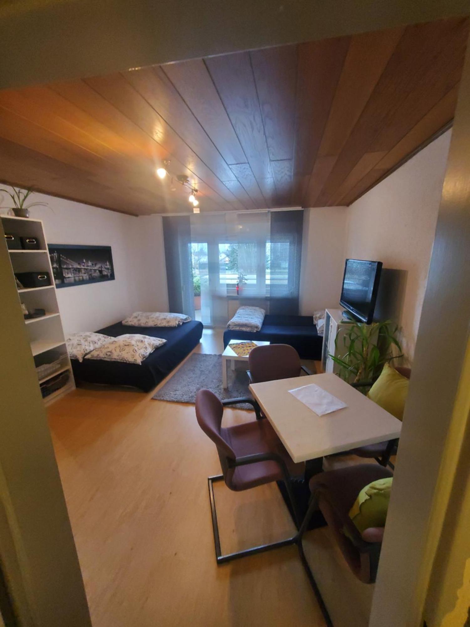 Einzimmerwohnungmit Grossem Balkon Mietersheim Ngoại thất bức ảnh